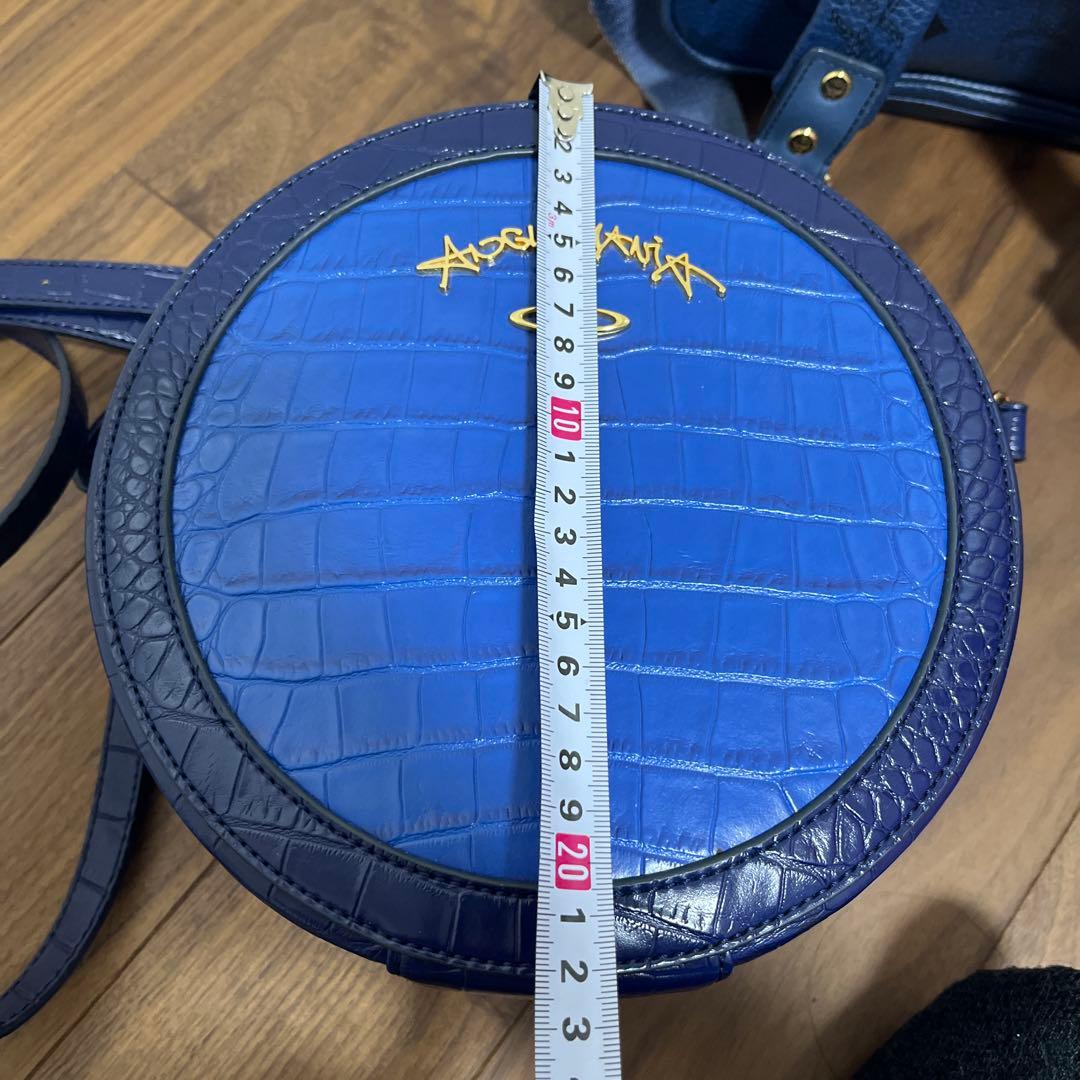 【あおい】Vivianne Westwood円形ショルダーバッグ