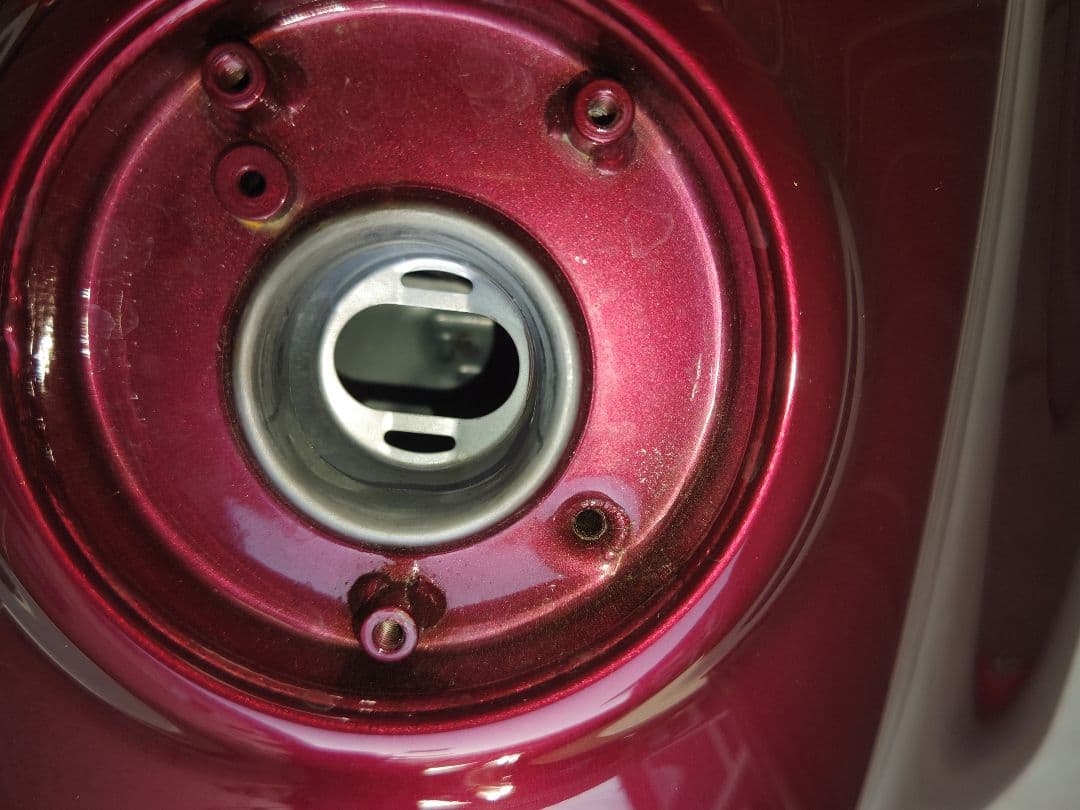 ZRX1200ダエグのガソリンタンク