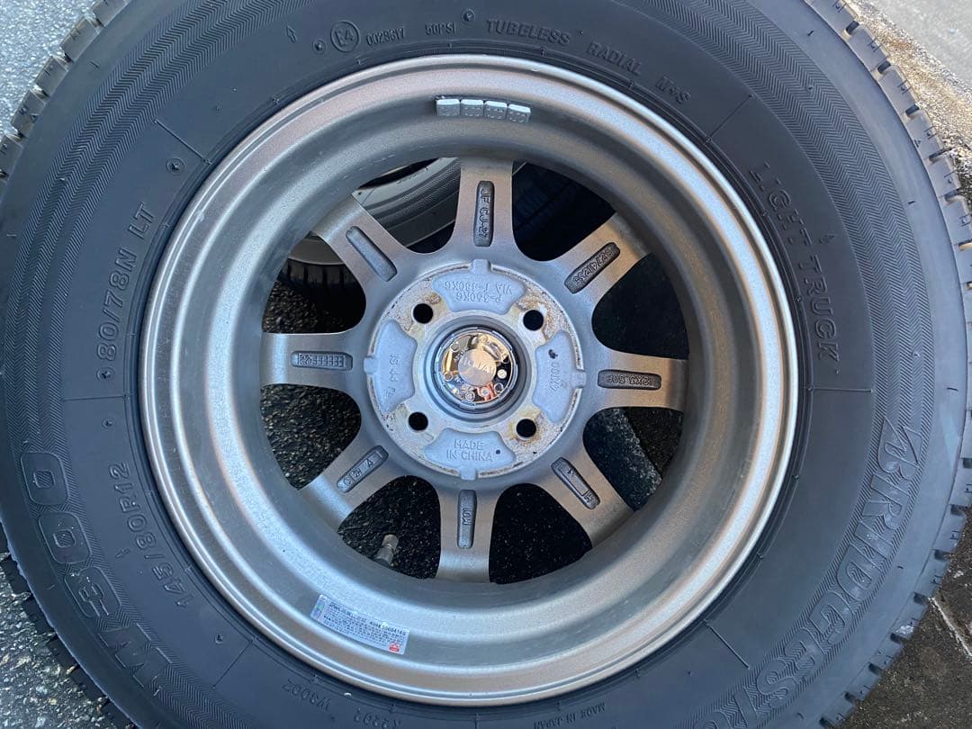 スタッドレスタイヤ、ホイール4本セット 145/80R12