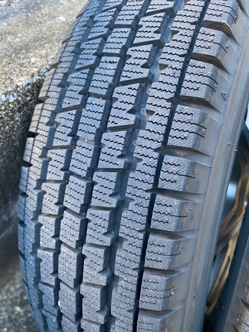 スタッドレスタイヤ、ホイール4本セット 145/80R12