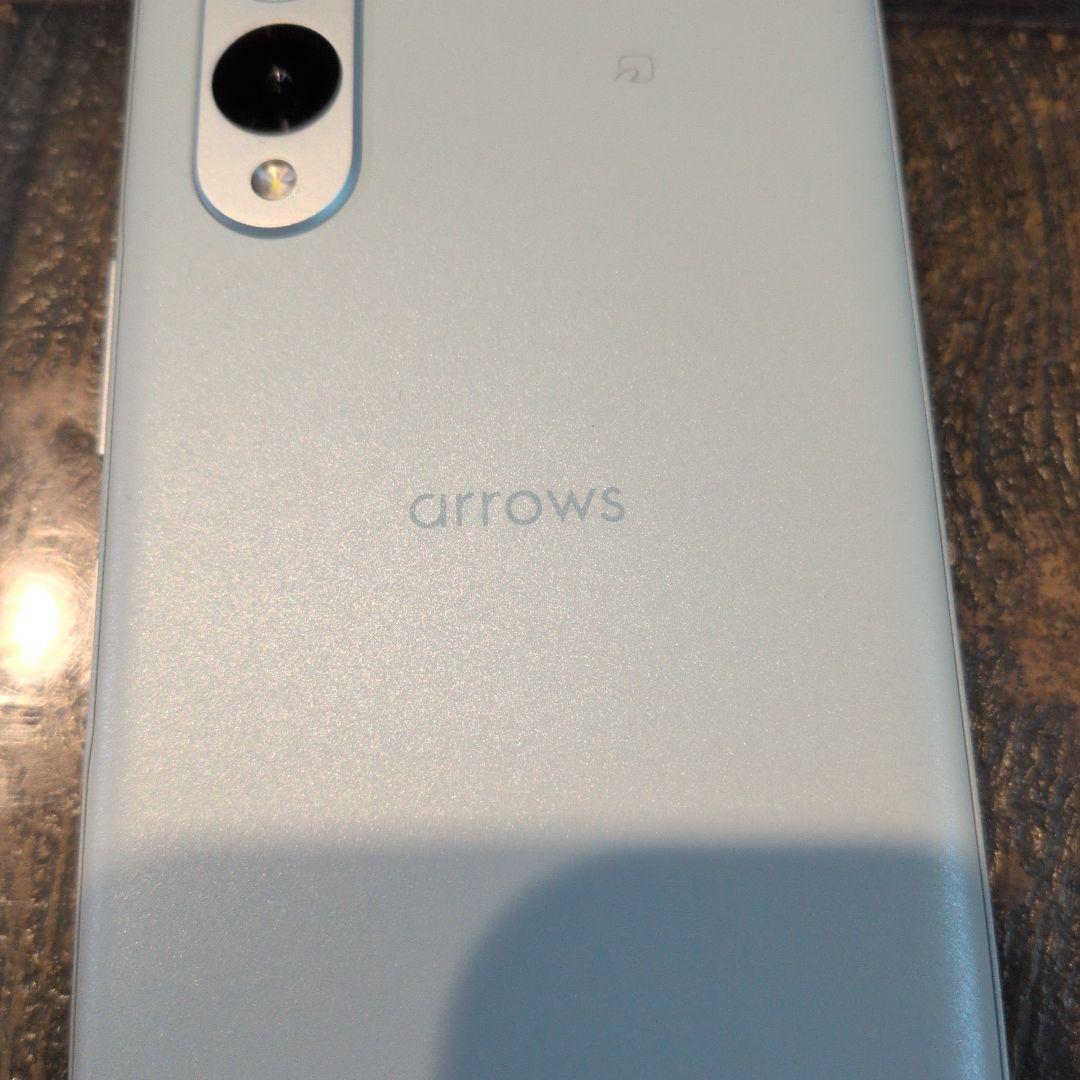 arrows We2スマートフォン本体 ライトブルー