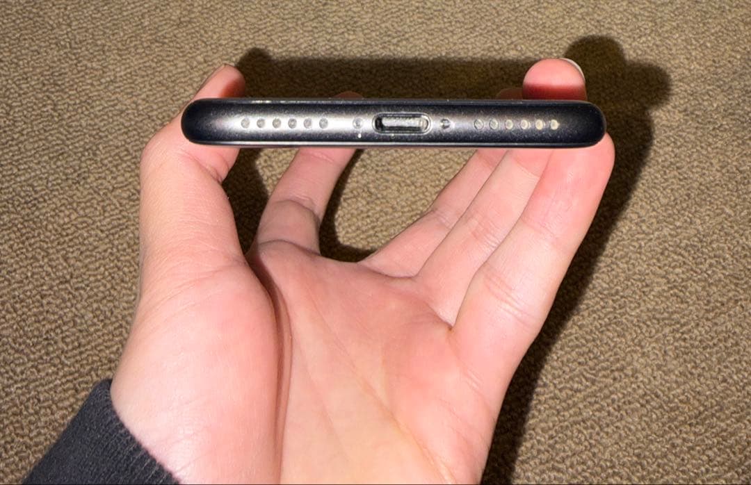 iPhone8 64GB スペースグレー