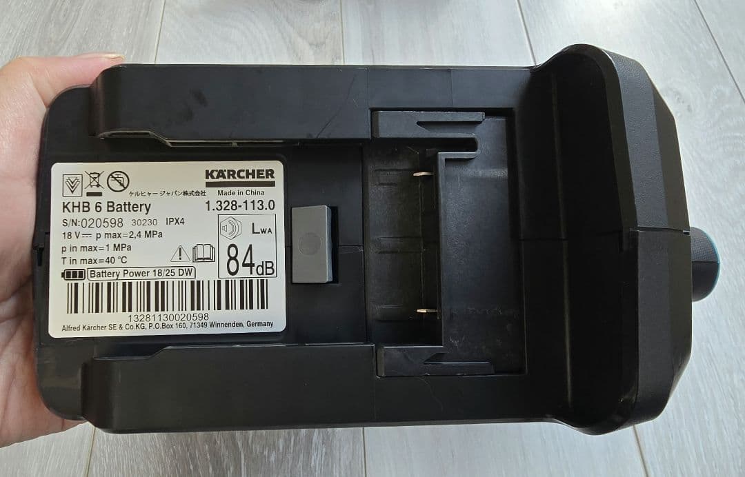 ケルヒャー◆KARCHER KHB6 モバイル高圧洗浄機+ホース+新品バッテリー