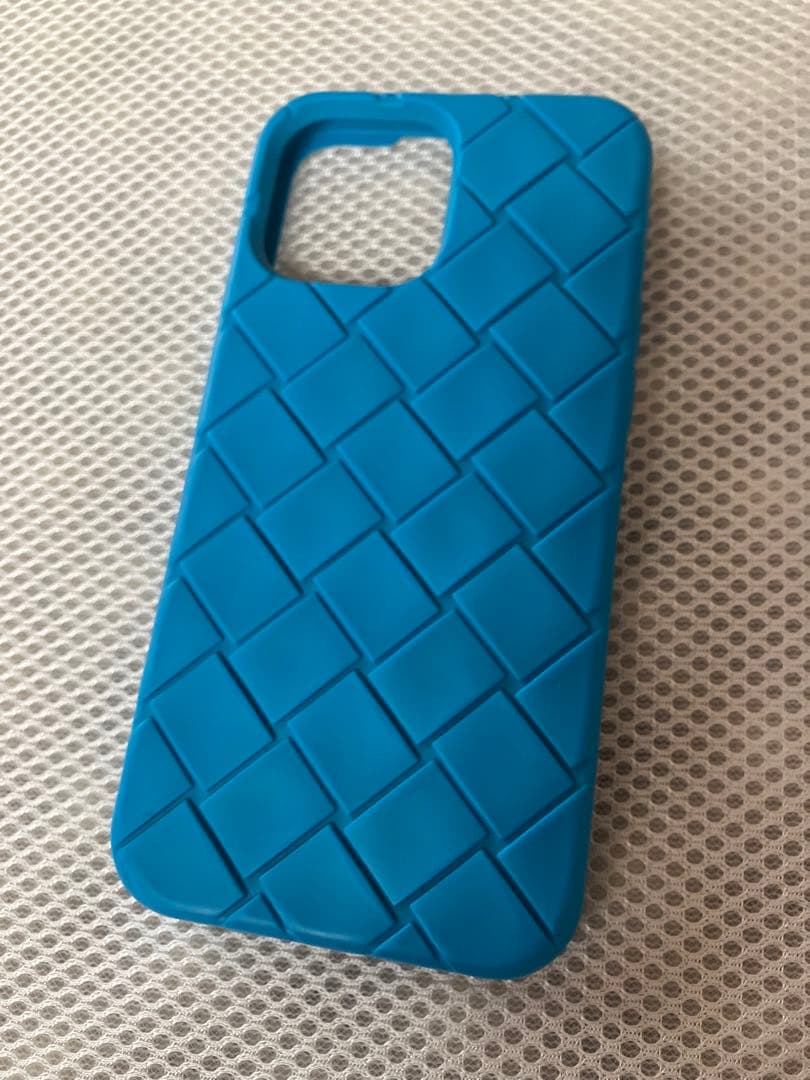 BOTTEGA VENETA ブルー シリコンケース　16pro MAX