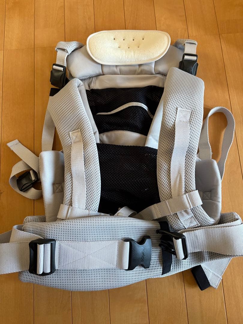 アップリカ　ラクリス　抱っこ紐　ベビー