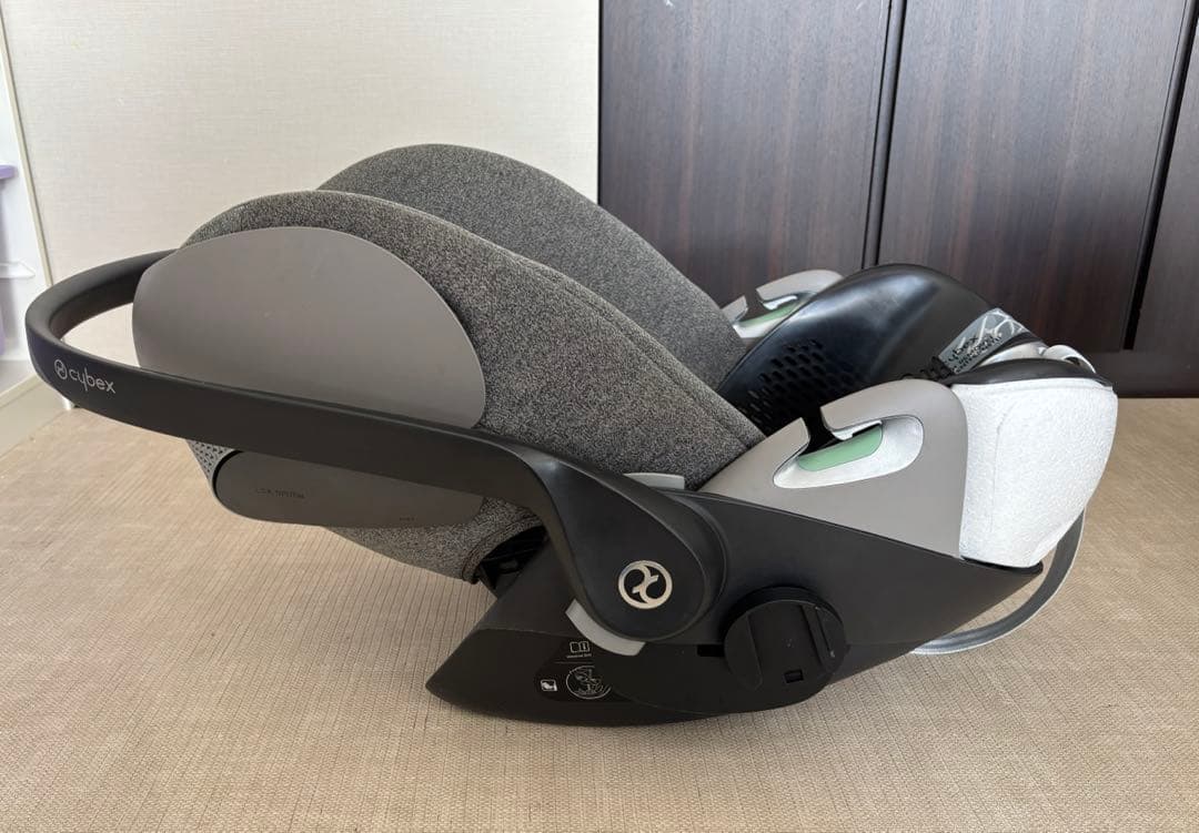 Cybex CLOUD T i-SIZE ＋ BASE T セット✨