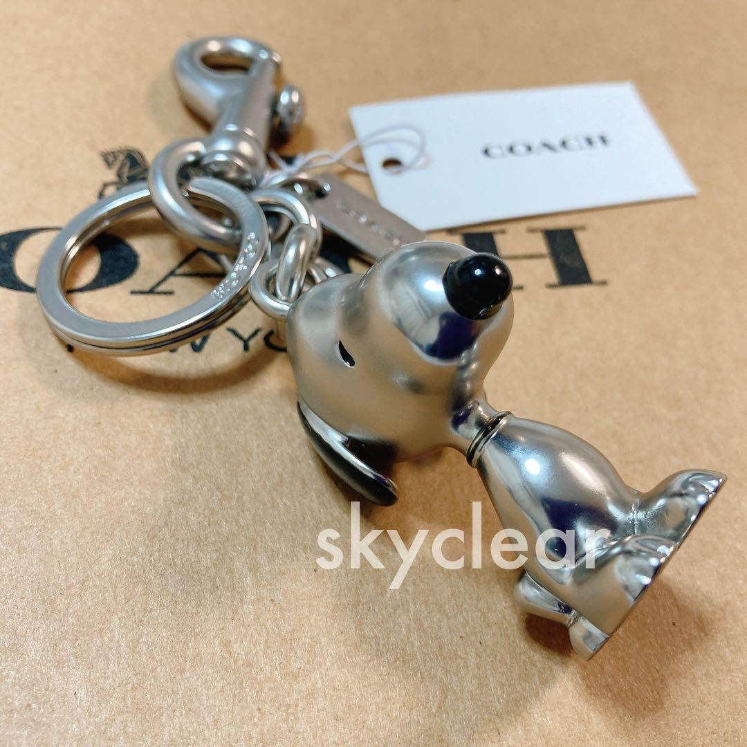 ボン 新品正規品 COACH 2025コラボ スヌーピーチャームキーリング