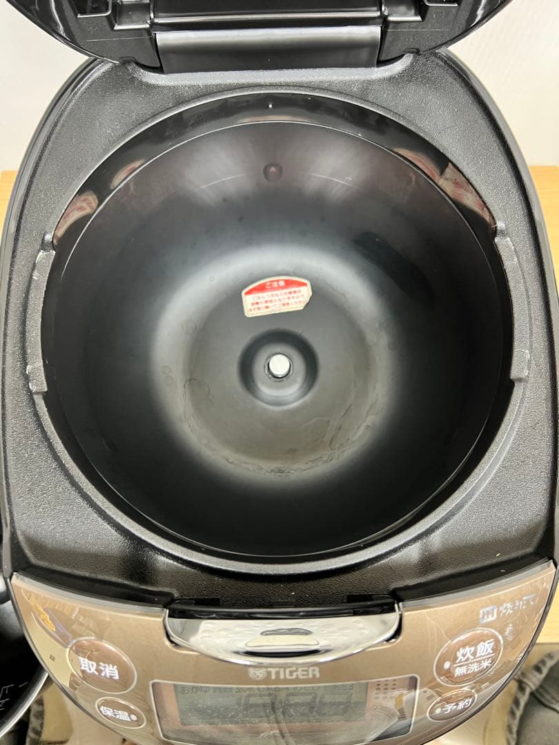 TIGER 炊飯器 5.5合 IH炊きたて JKT-M100 2021年製