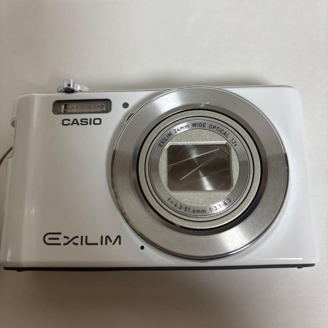 CASIO カシオ　EXILIM EX-ZS240 デジタルカメラ