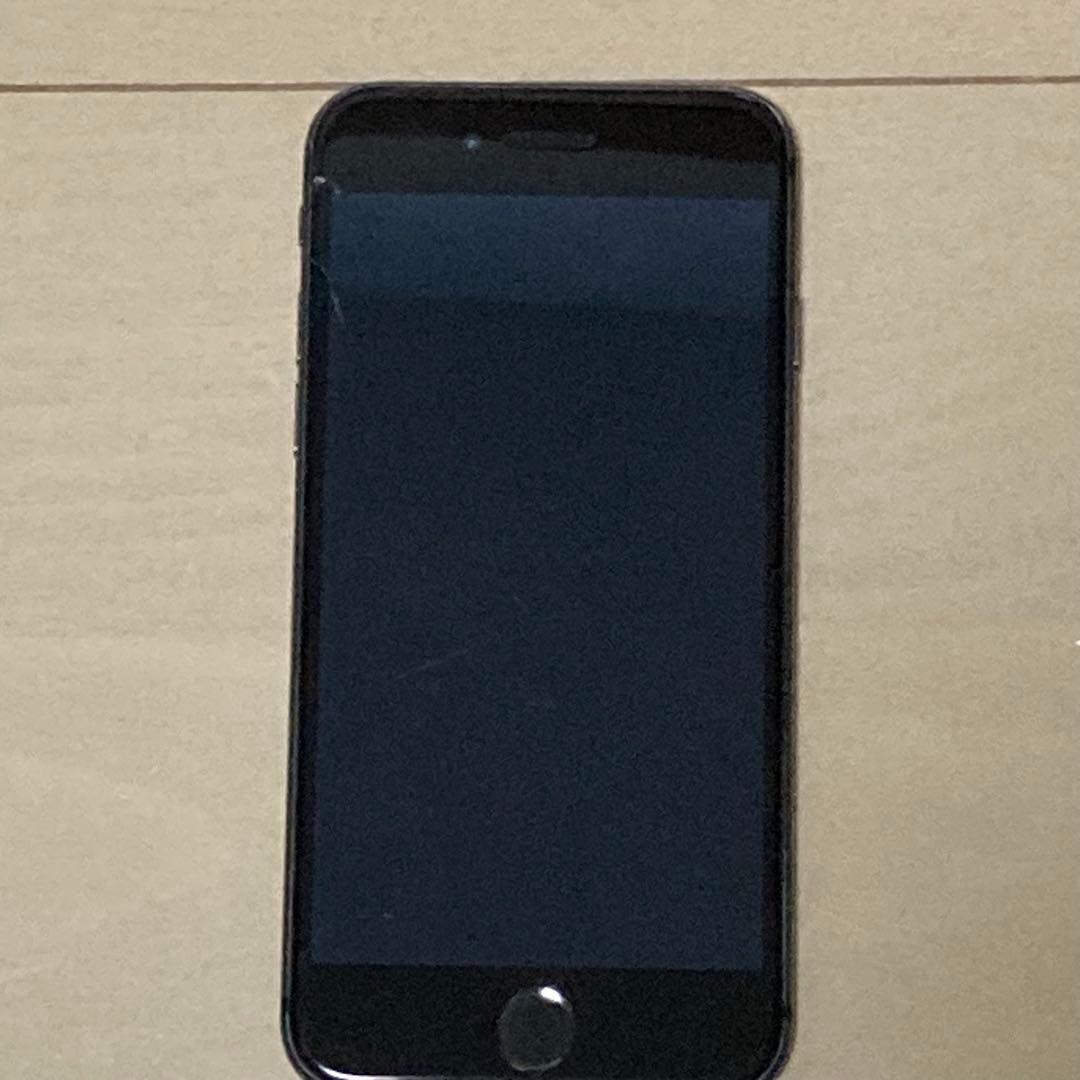 iPhone 8ブラック 本体 スマホケースのセット