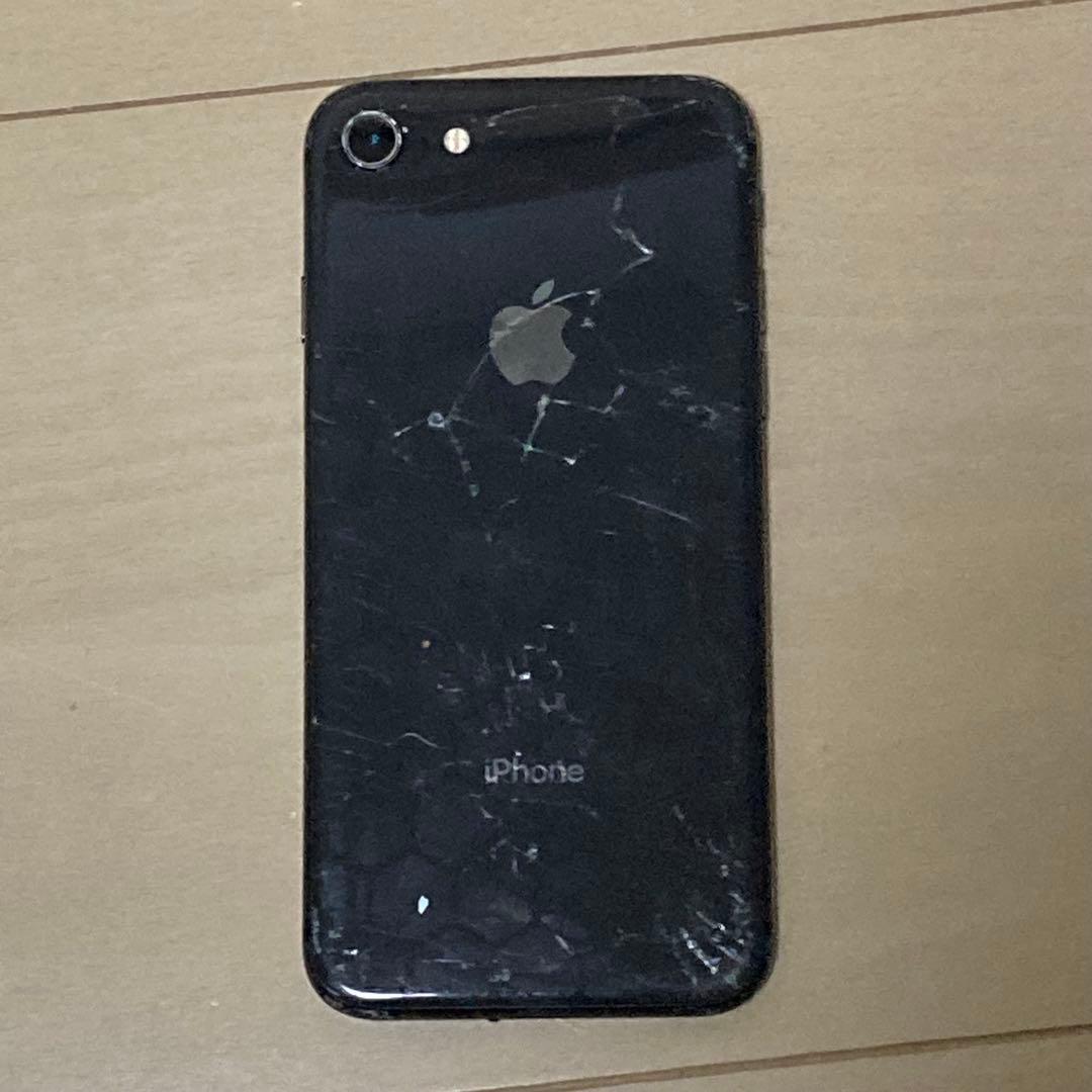 iPhone 8ブラック 本体 スマホケースのセット