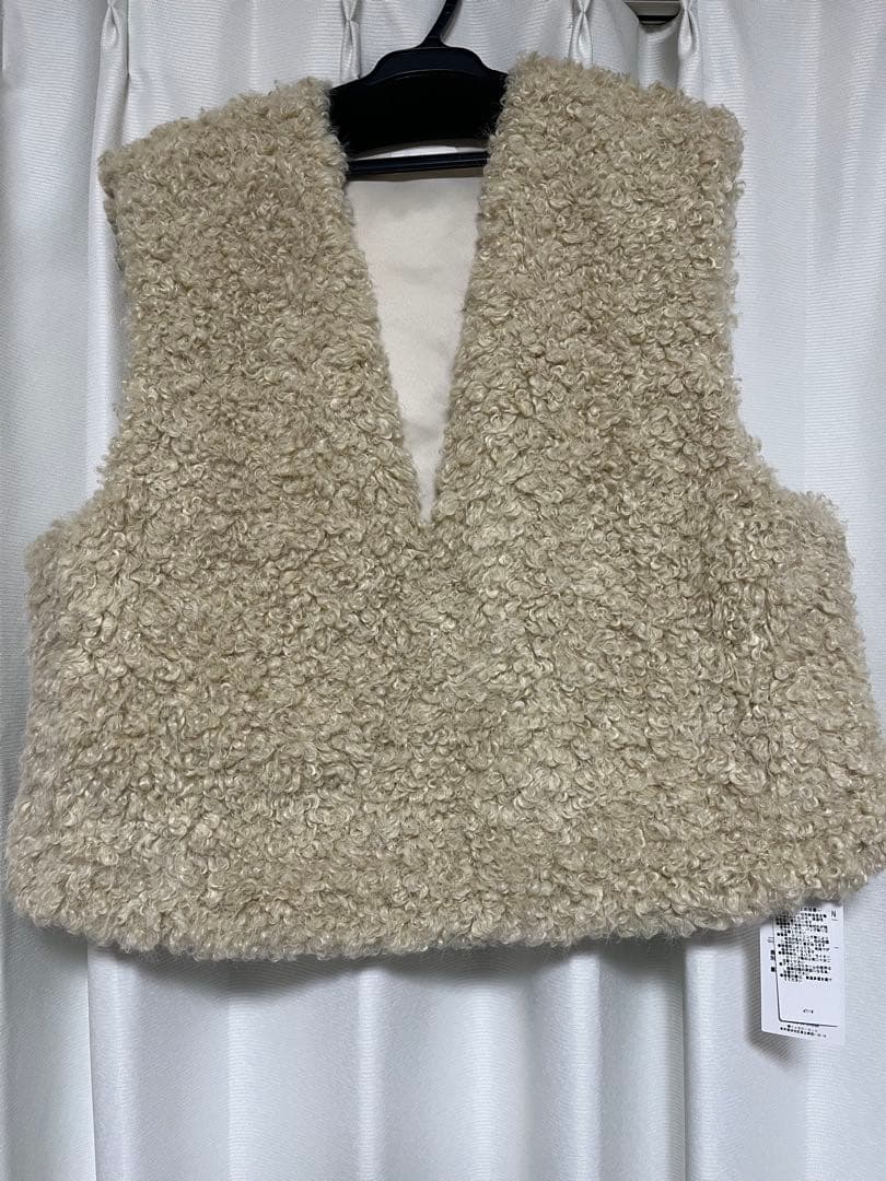 新品タグ付きBALLSEY ミックスファー V ネックベスト 36