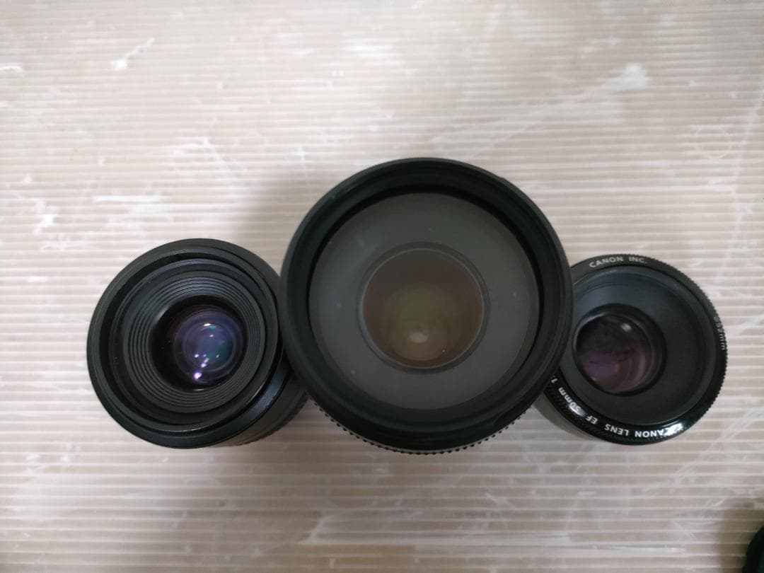 Canon 一眼レフカメラ EOS Kiss X9 レンズ3個＆取説＆SDカード