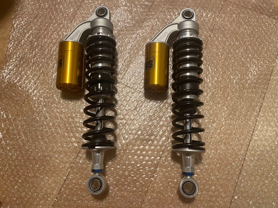 オーリンズ　スピードツイン900 （ストリートツイン）トライアンフtriumph