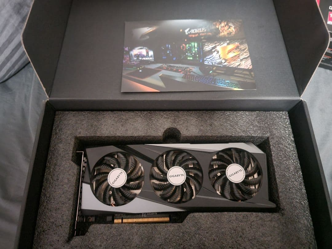 グラフィックボード・グラボ・ビデオカード GIGABYTE Radeon RX 6500 XT 4GB