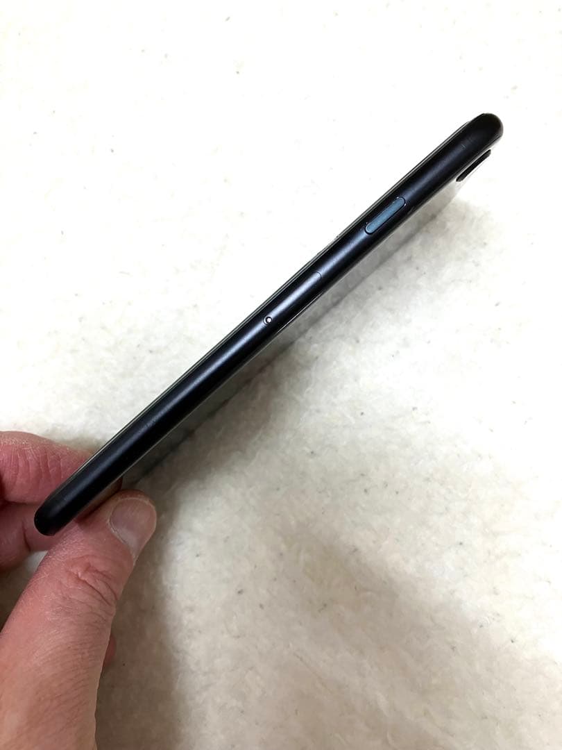 【第2世代】iPhoneSE 64GB ブラック MHGP3J/A SIMフリー