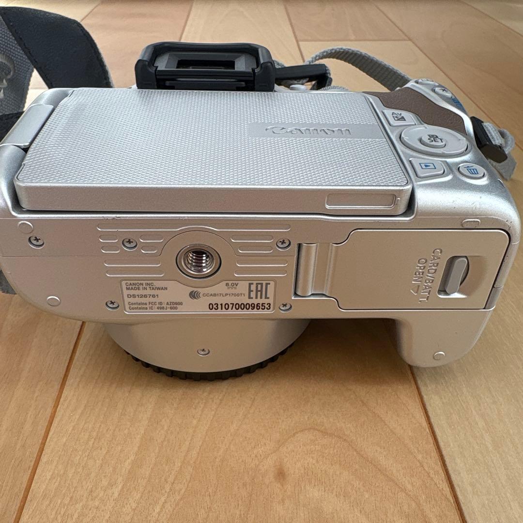 Canon EOS Kiss X10 レンズキット　シルバー