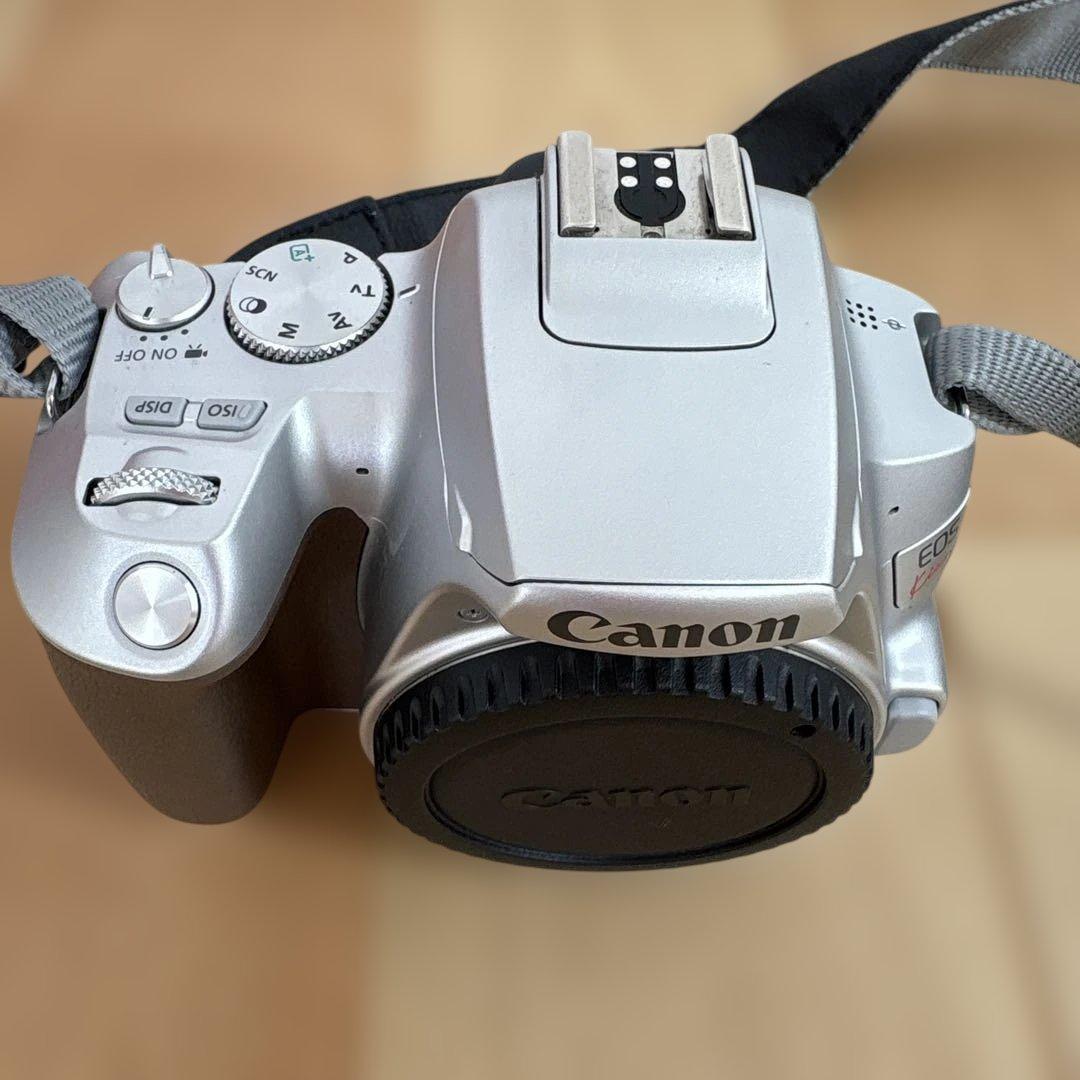 Canon EOS Kiss X10 レンズキット　シルバー