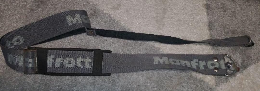 マンフロット　三脚　雲台　ストラップ