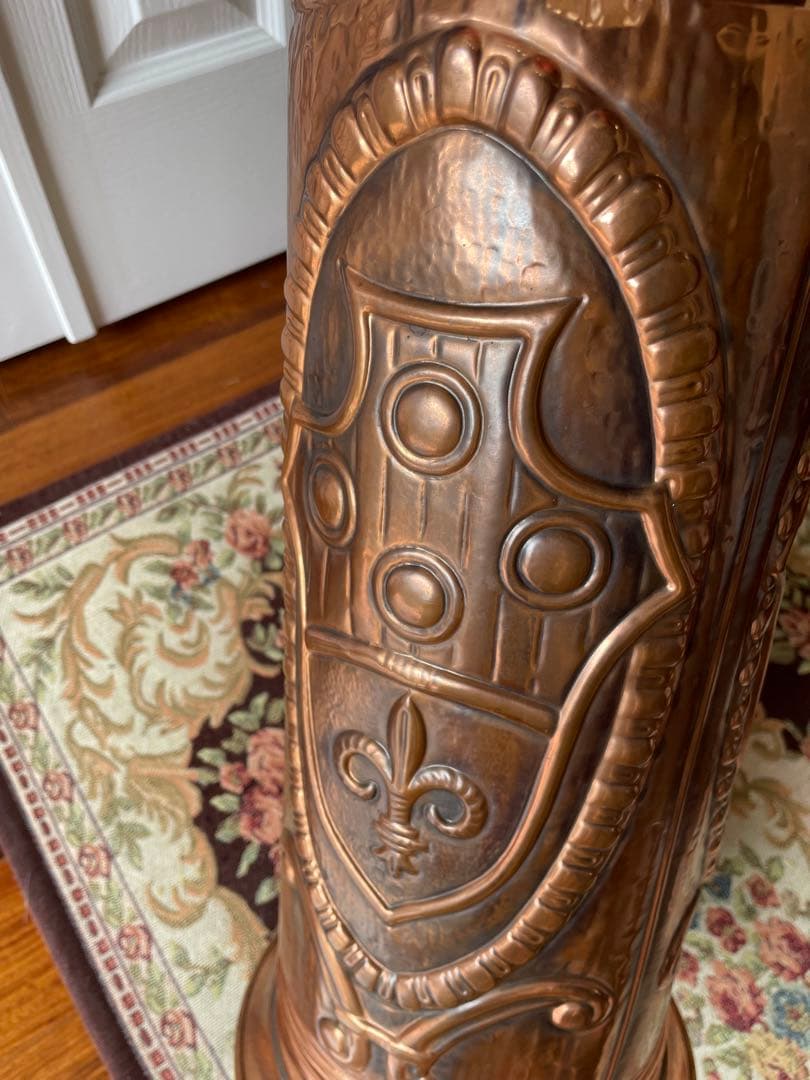 Trebelli イタリア　傘立て　銅　百合の紋章　アンティーク