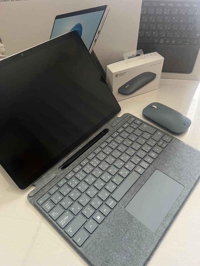 極美品Surface Pro8/8GB/256GB+純正キーボード+純正マウス