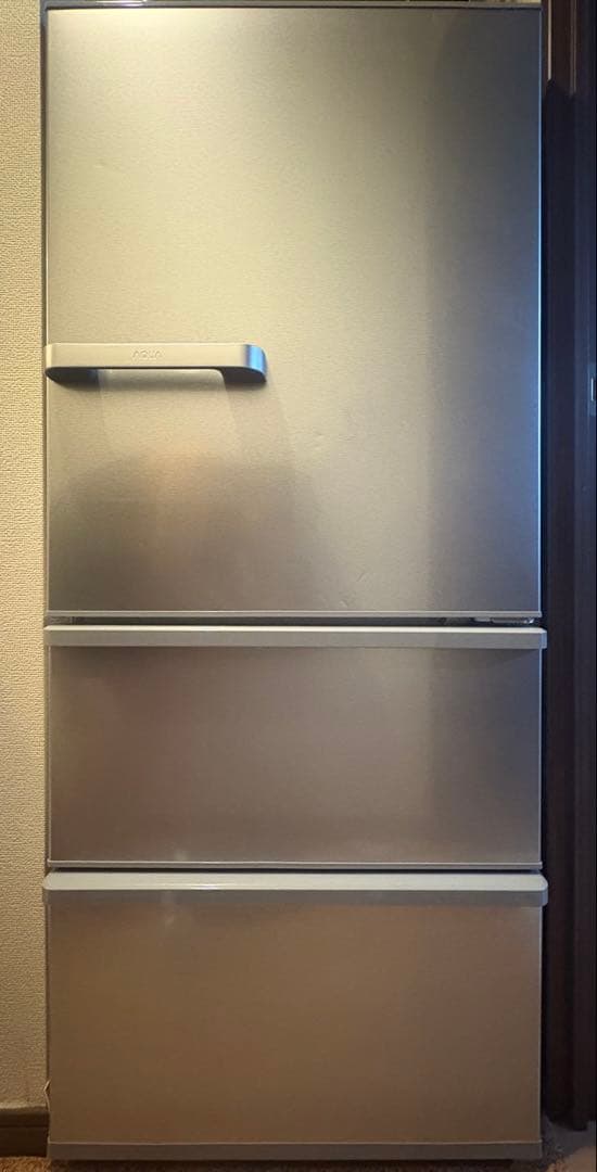 【とり信】【たのメル便・送料込】AQR-27M(S)冷蔵庫 272L