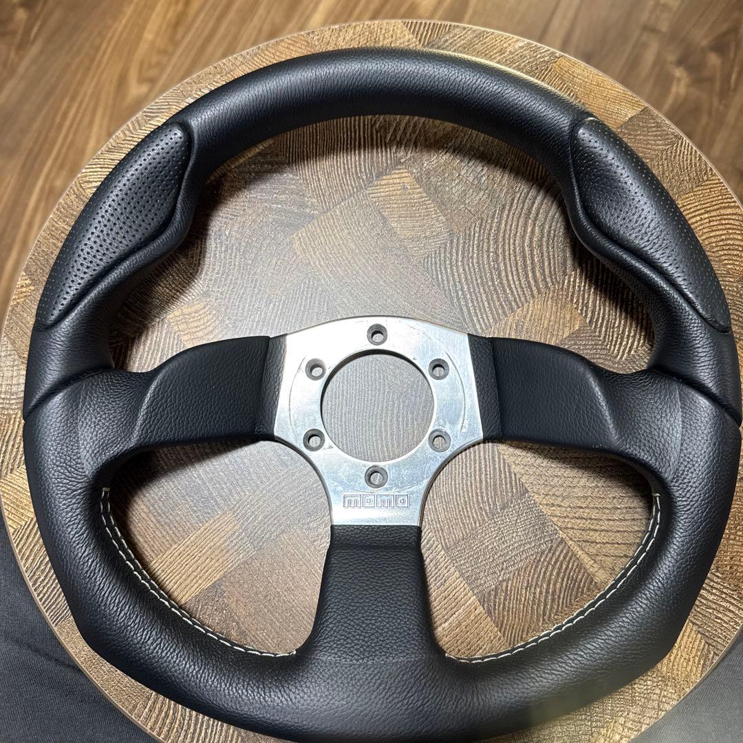 MOMO ステアリング ホーンボタン付き　シフトノブ　モモ