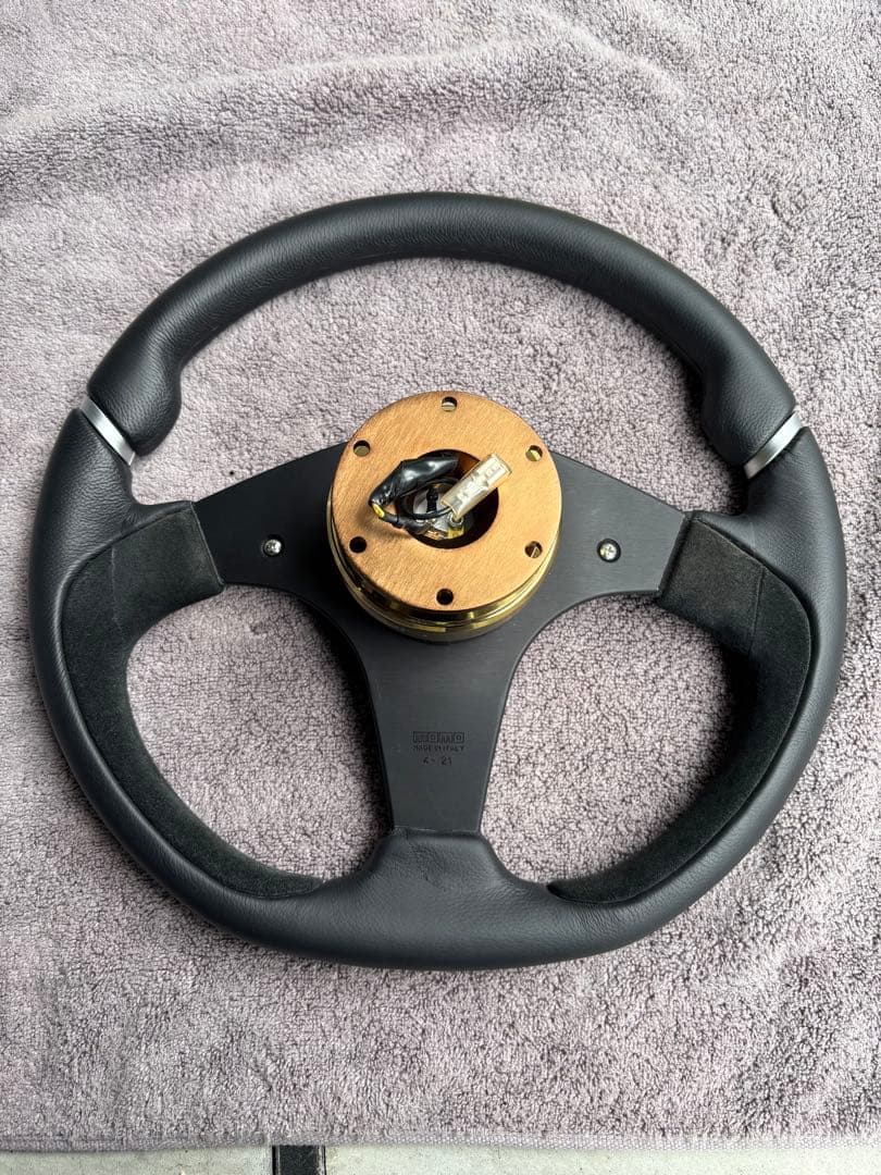 モモステアリング35パイ NRGクイックリリース付