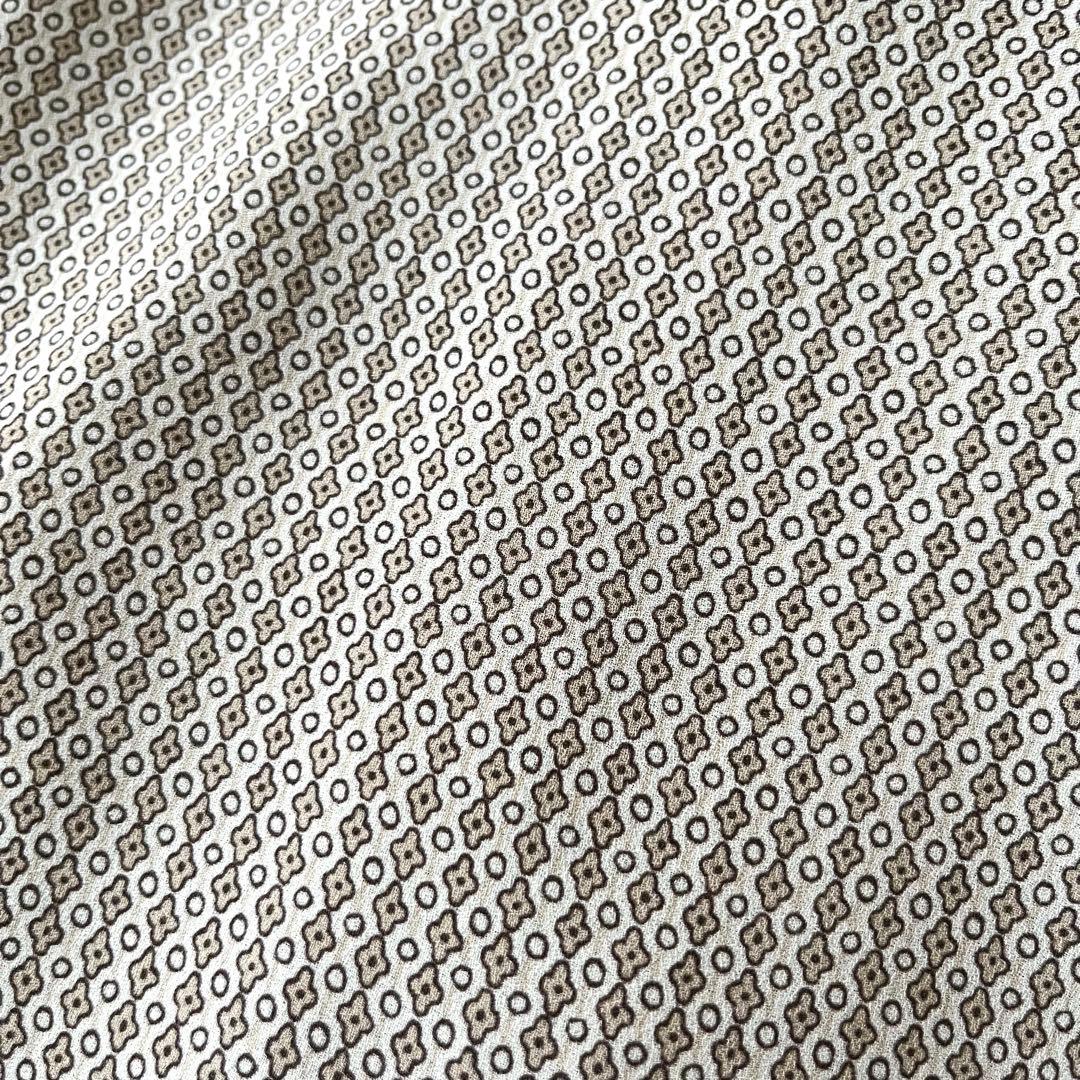 タグ付未使用♪23区 ヴィンテージプリントピンタックブラウス 44 大きいサイズ