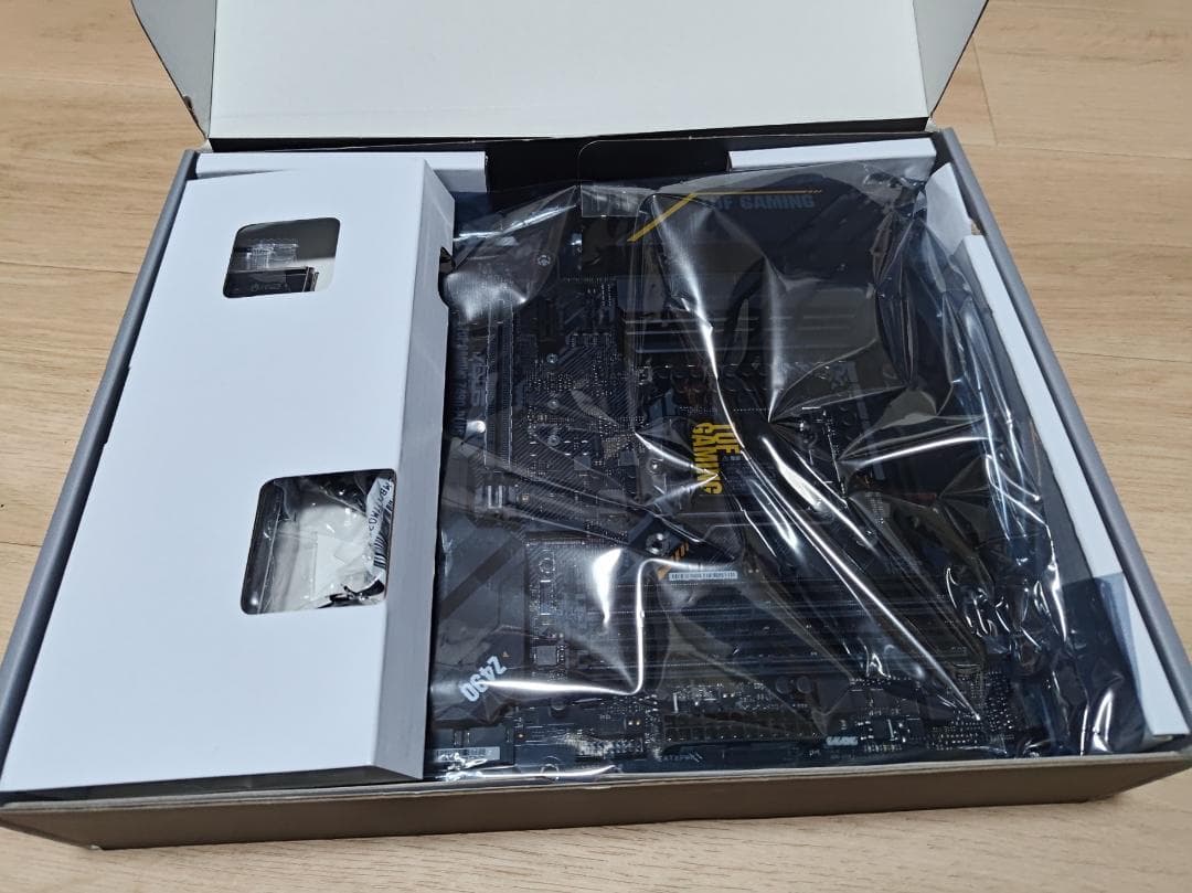 ASUS TUF GAMING Z490-PLUS マザーボード