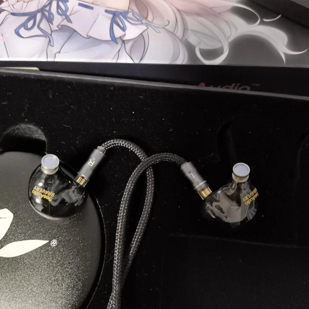 SeeAudio Bravery 4ドライバー 有線イヤホン