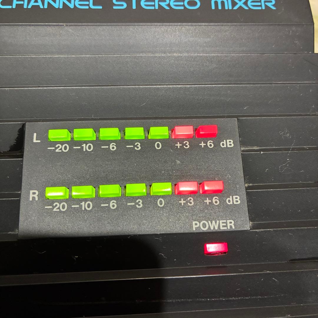 動作ok BOSS 8チャンネルステレオミキサー アナログミキサー BX-80