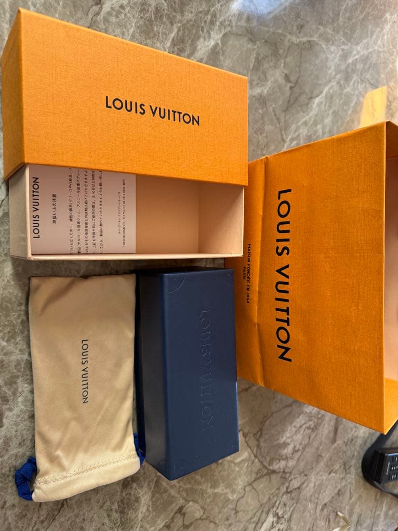 ルイヴィトン　サングラス