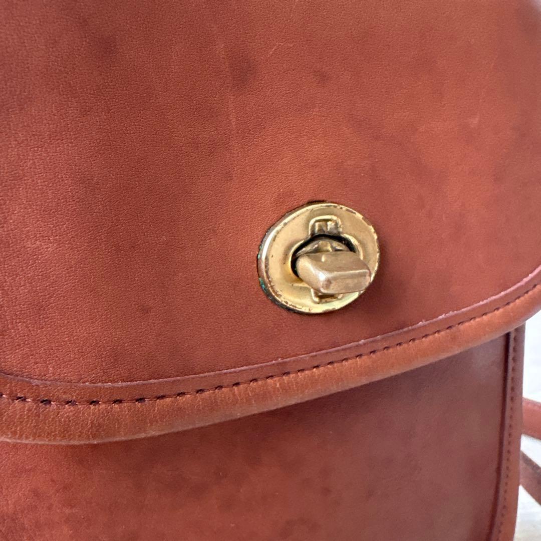 チ*イ様 COACH オールドコーチ カーフレザー ターンロック ショルダーバッ