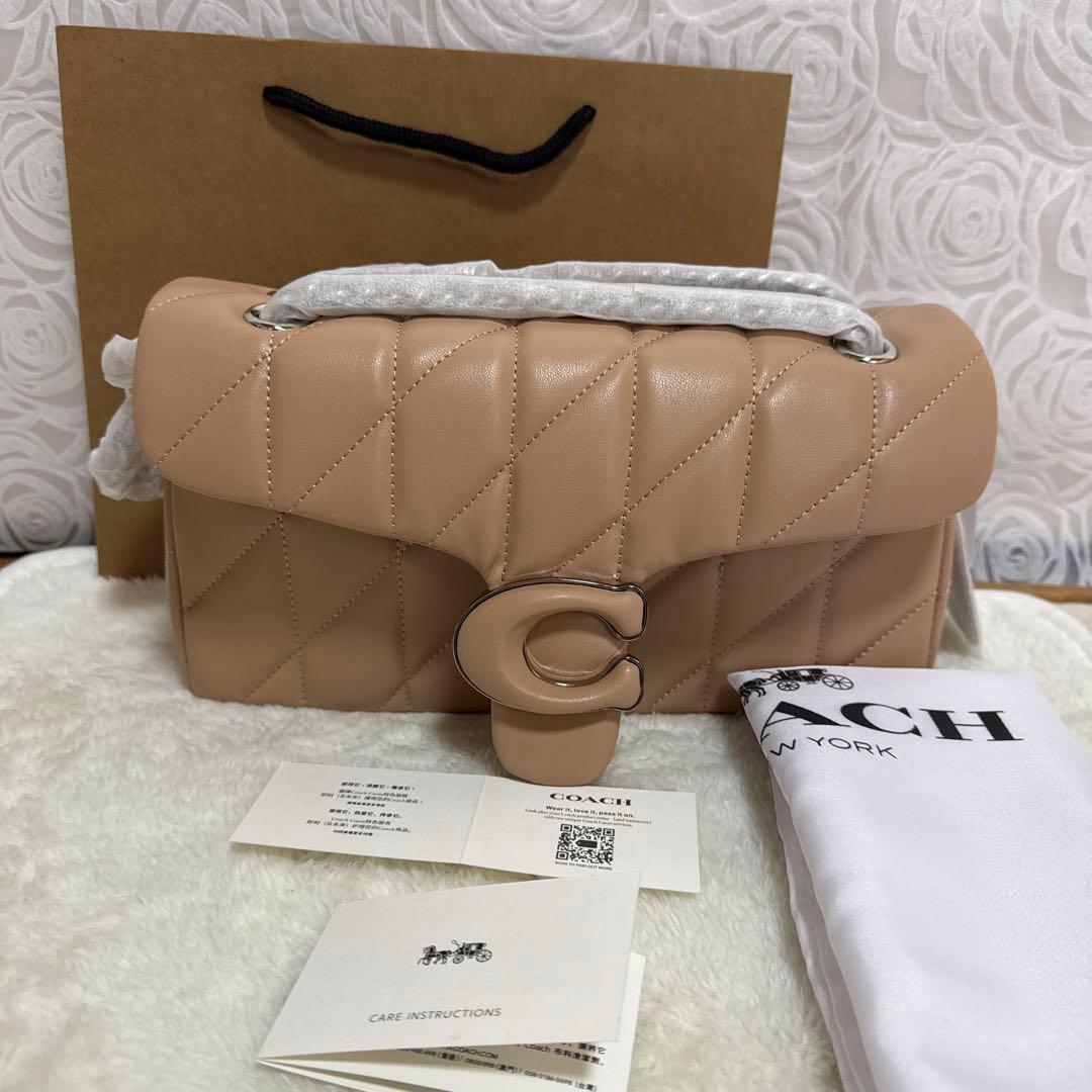 COACH ベージュ キルティング ショルダーバッグ26cm