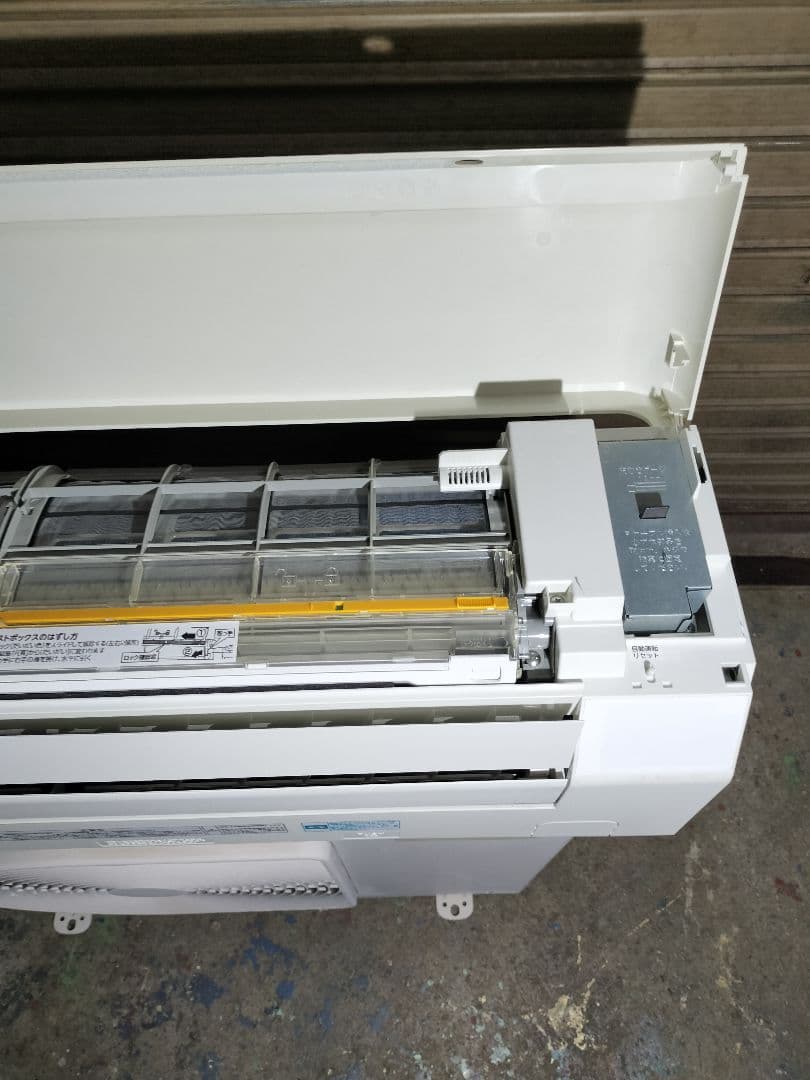 即*須様 ◆直接引き取り限定◆TOSHIBA　RAS-E225RT(W) 201