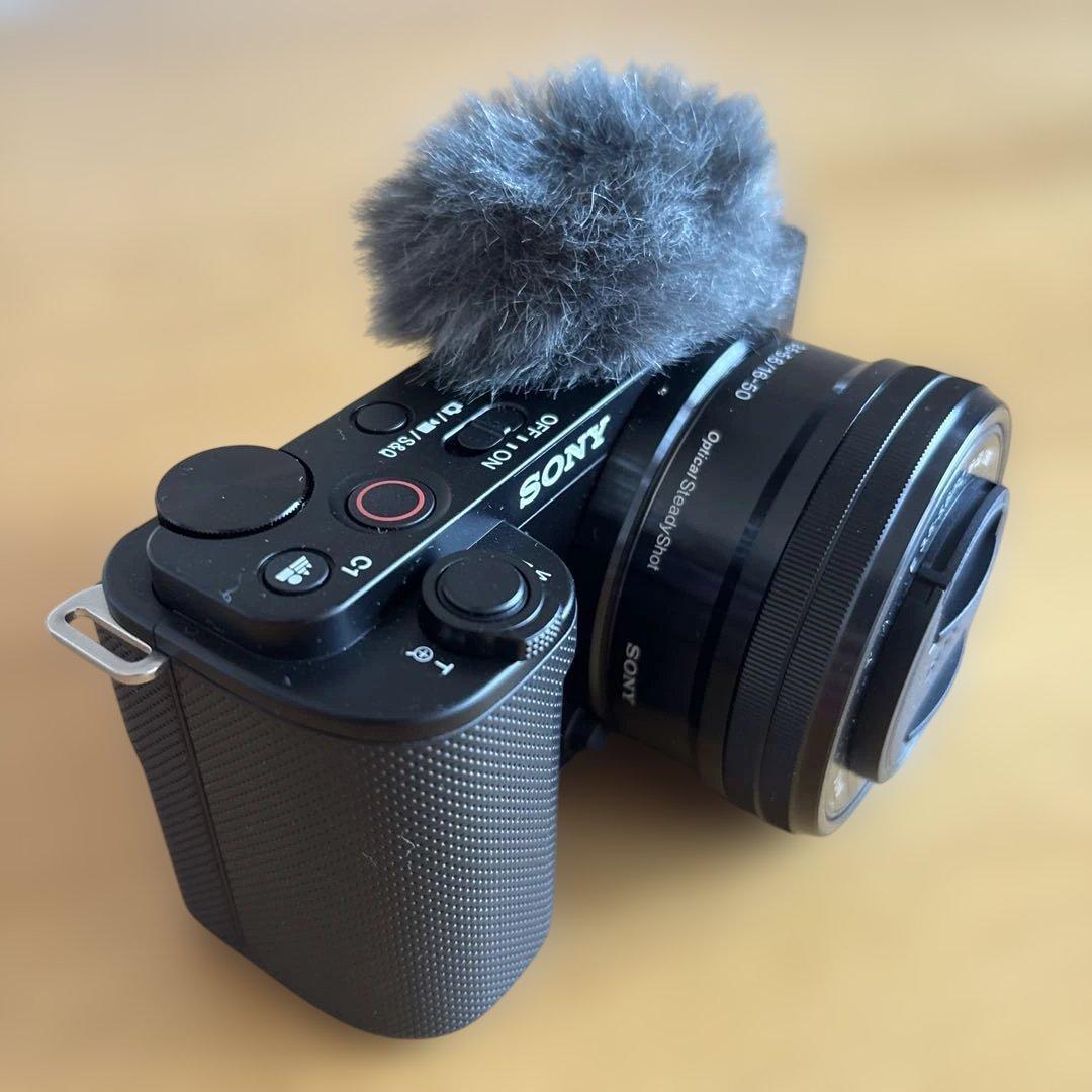 SONY α Vlogcam ZV-E10