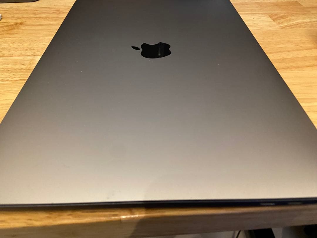 MacBook Pro（Touch Bar搭載）