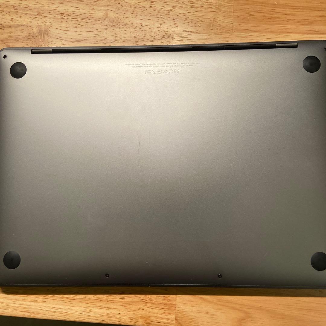 MacBook Pro（Touch Bar搭載）