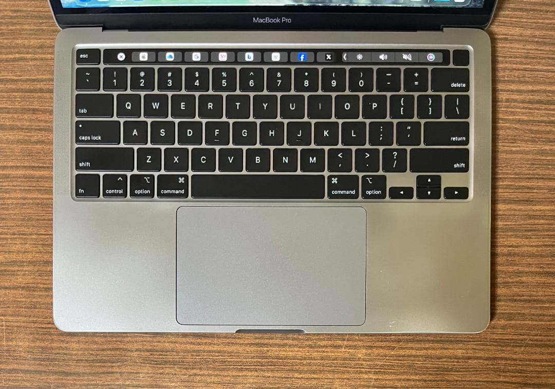 高速、高性能、Macbook Pro 2020、Core i7、32GB、2TB