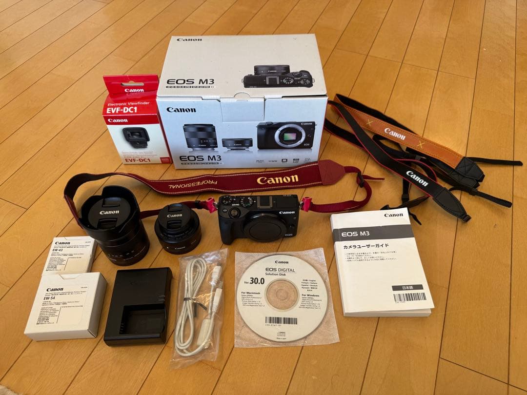 EOS M3 ダブルレンズキット+電子ビューファインダー他