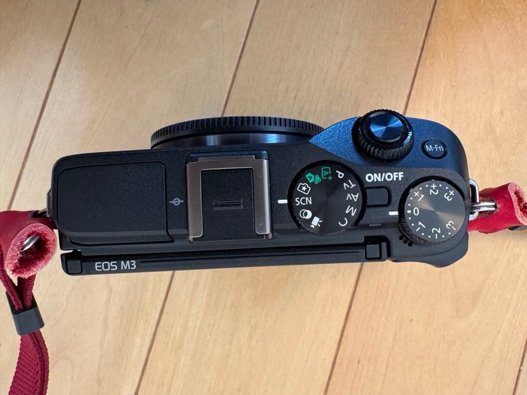 EOS M3 ダブルレンズキット+電子ビューファインダー他