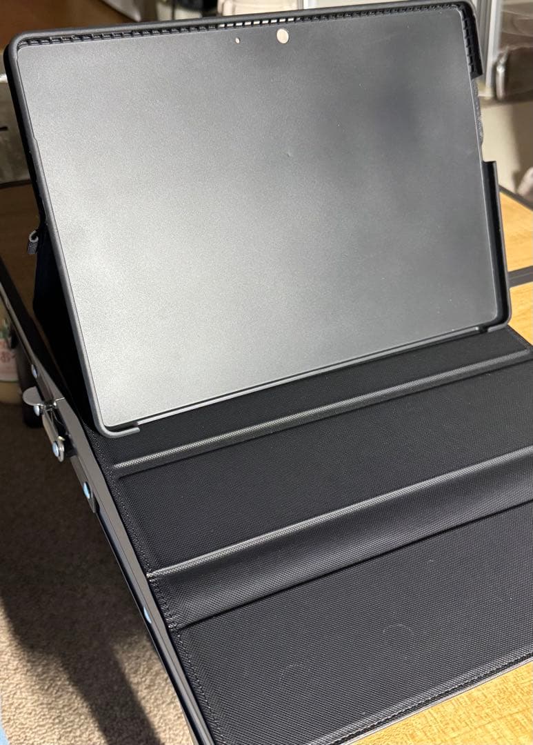 Microsoft Surface Pro 9ブラック スリムペンキーボード付き