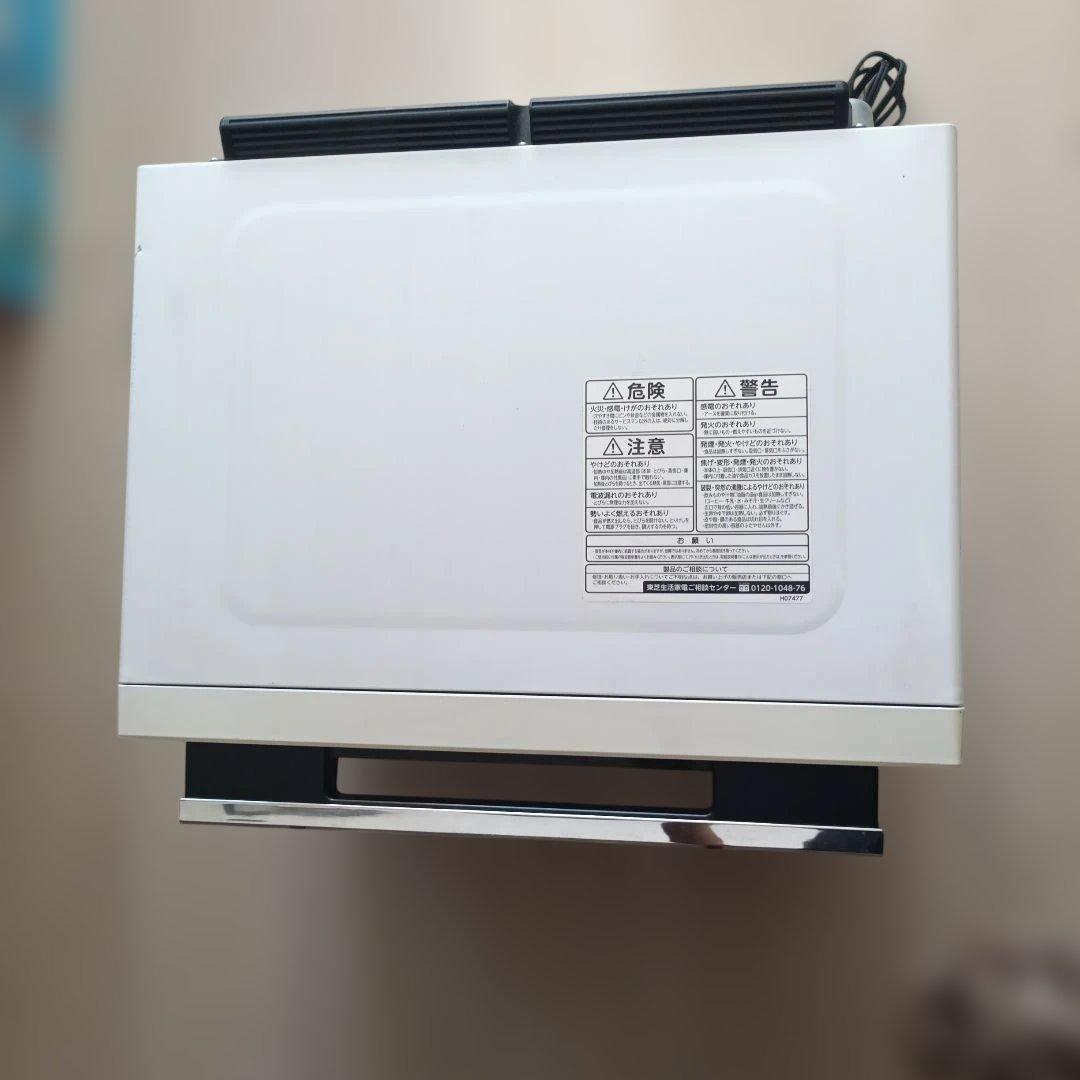 TOSHIBA 電子レンジ　ER-RD3000(W) 2018年製　天板付き