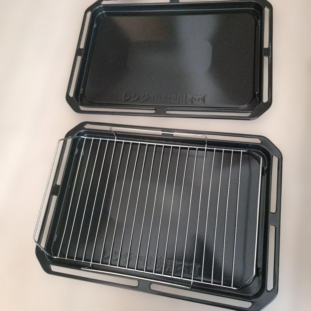 TOSHIBA 電子レンジ　ER-RD3000(W) 2018年製　天板付き