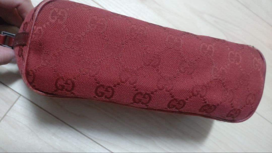 GUCCI アクセサリーポーチ レッド