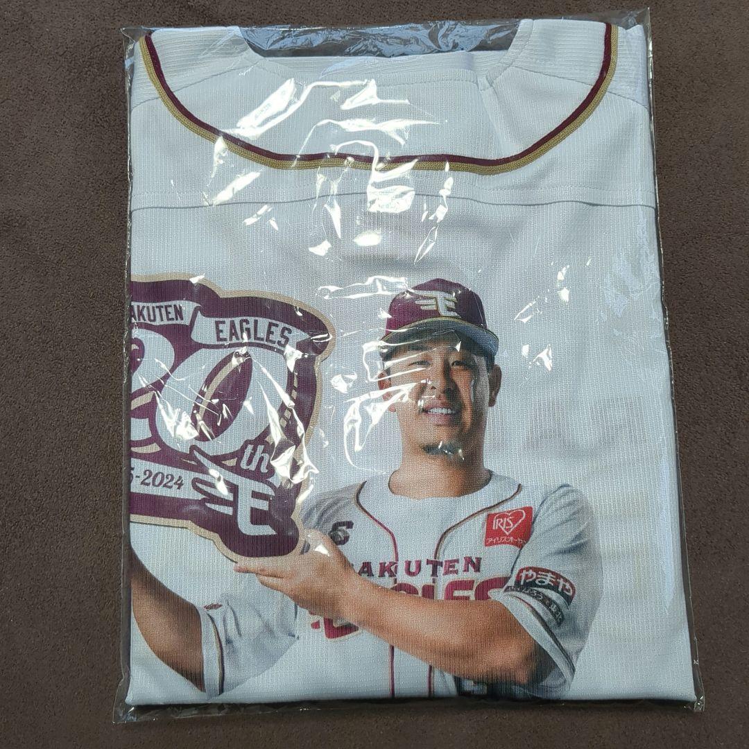 浅村栄斗選手 20周年記念ユニフォーム ダッグバッグチャーム 缶バッジ