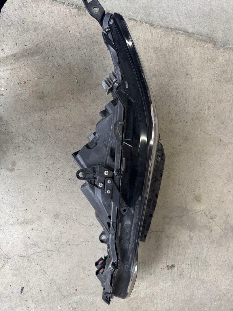 ハリアー　80系 LED ヘッドライト　左側