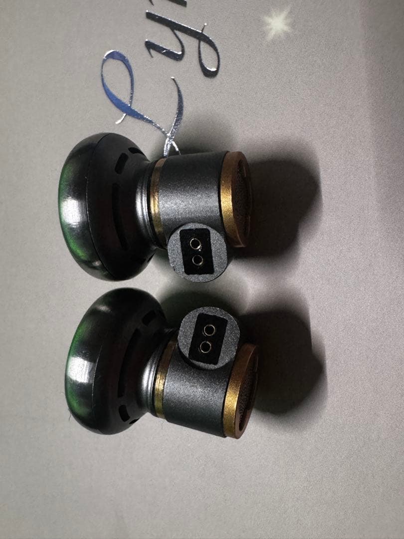 astrotec Lyra Clover リケーブル可能イヤホン 専用ケース付き