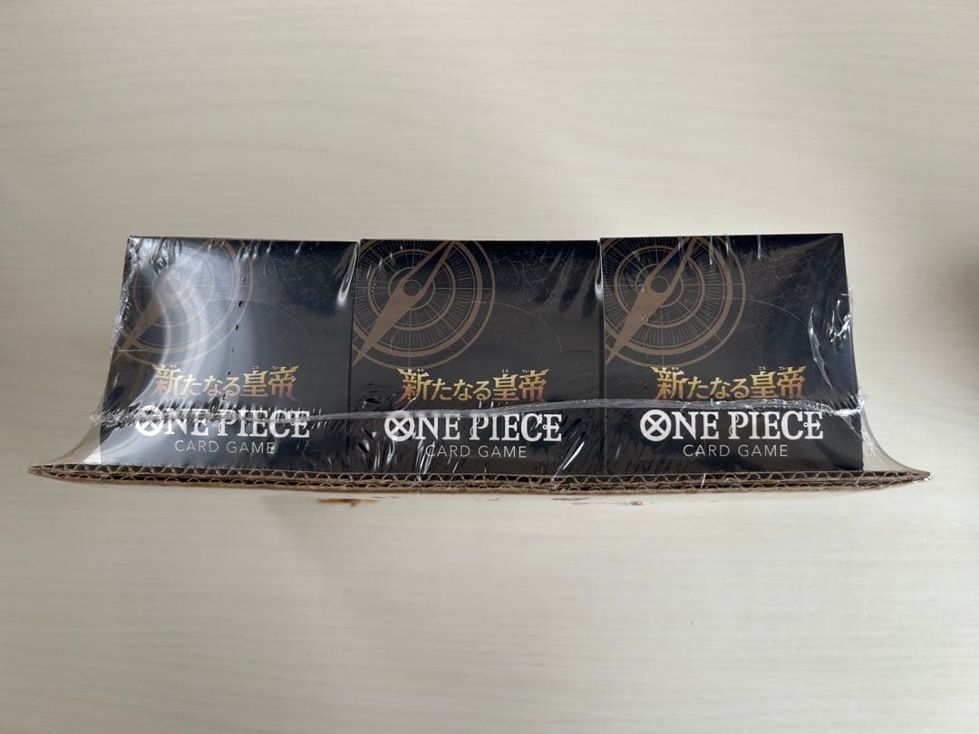ワンピースカードゲーム　新たなる皇帝　テープ付き　3box